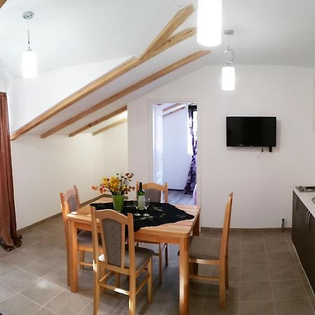 Apartmani Marijana ชิเบนิก ภายนอก รูปภาพ