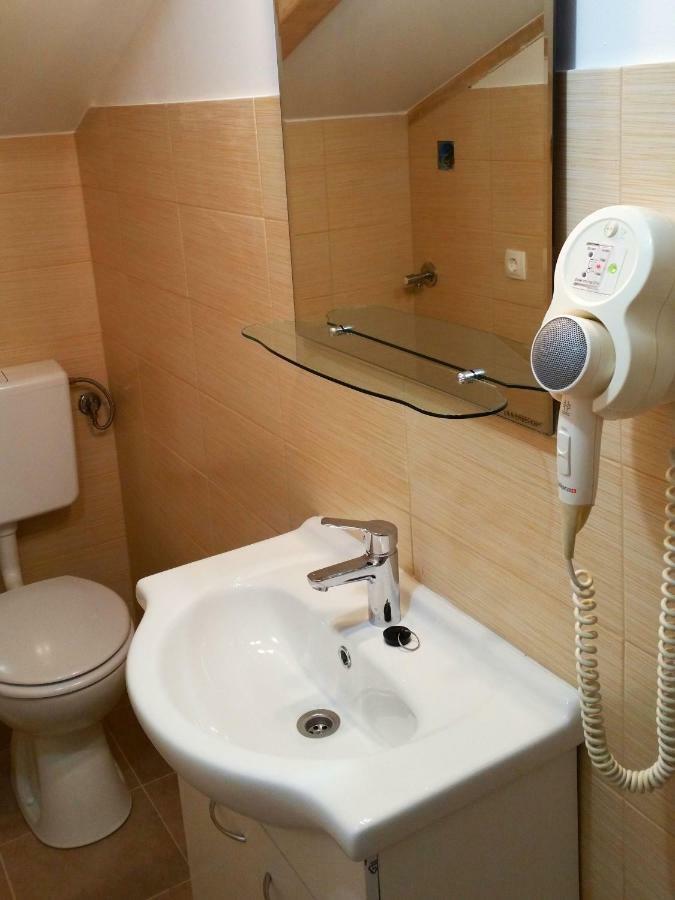 Apartmani Marijana ชิเบนิก ภายนอก รูปภาพ